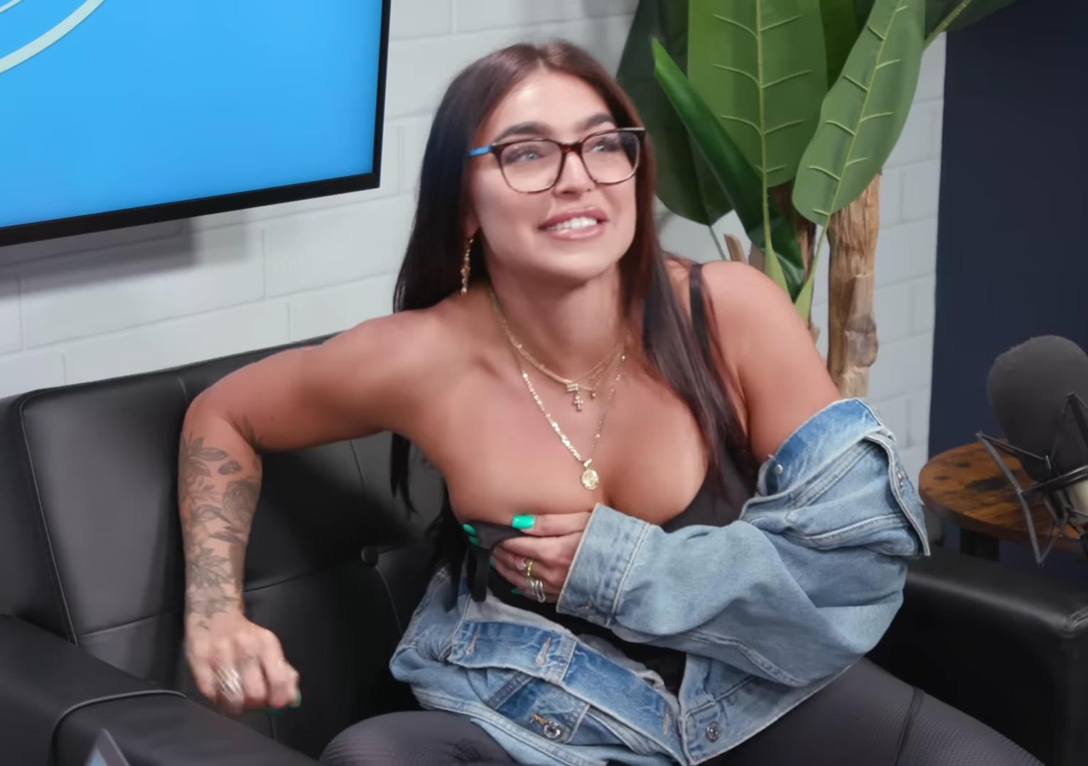 crissy rogers recommends Emily Rinaudo Onlyfans